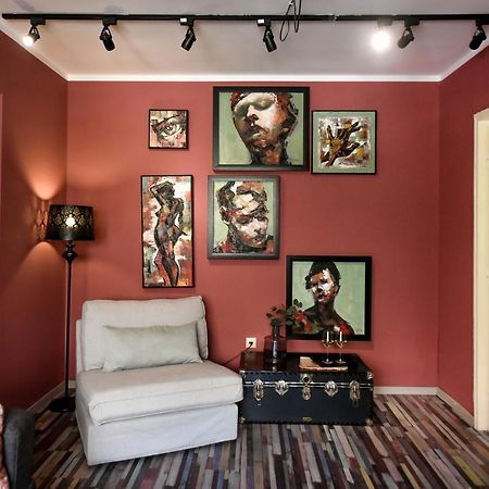 Captivating Old Town Apartment Bucarest Esterno foto