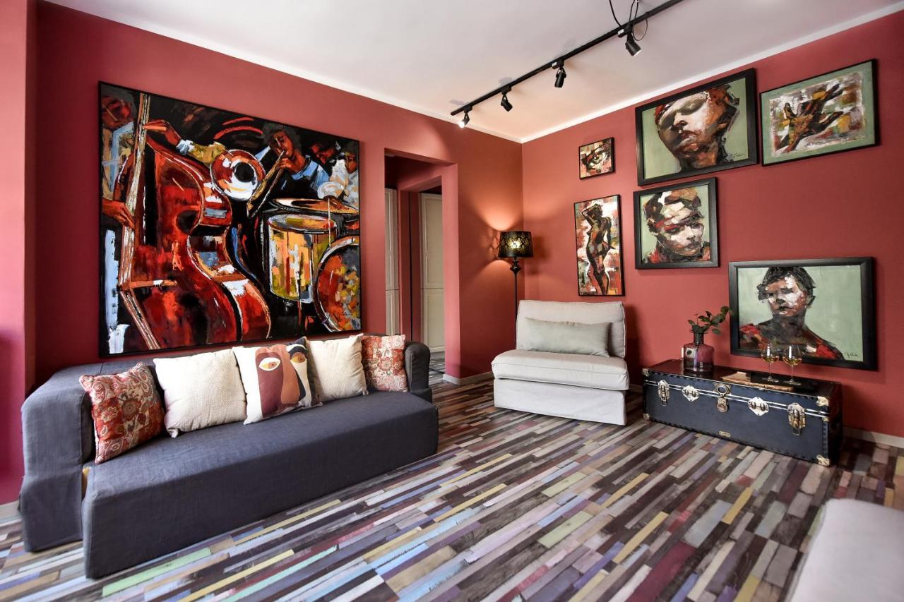 Captivating Old Town Apartment Bucarest Esterno foto