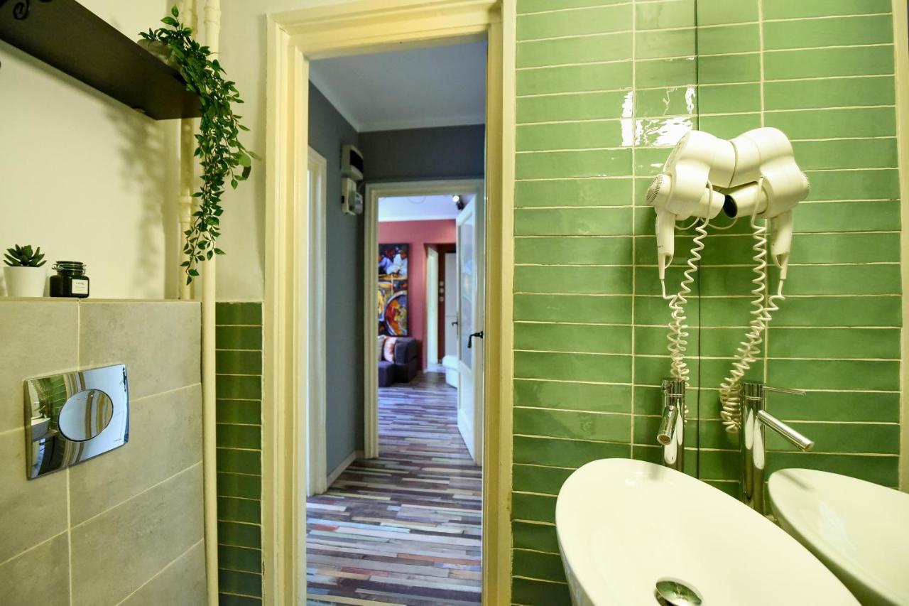 Captivating Old Town Apartment Bucarest Esterno foto