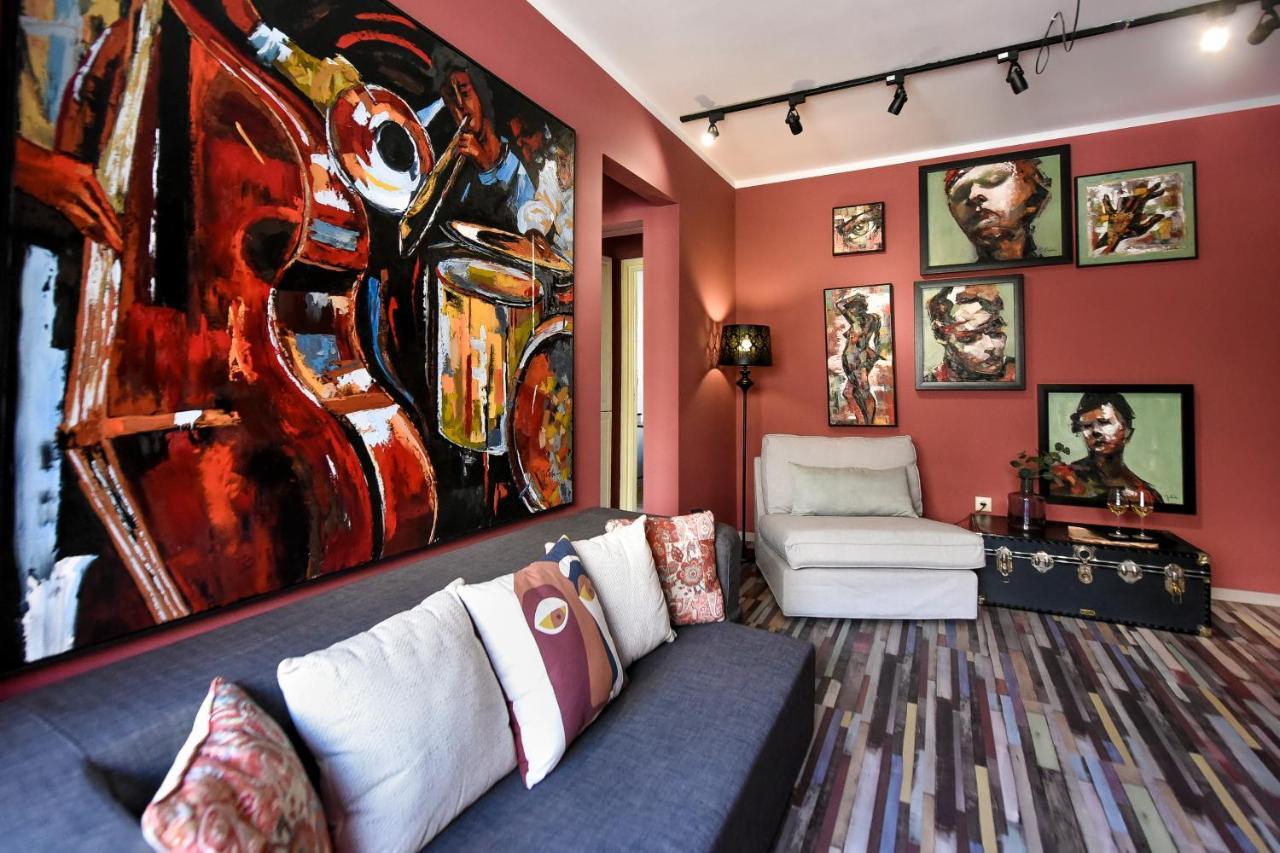Captivating Old Town Apartment Bucarest Esterno foto