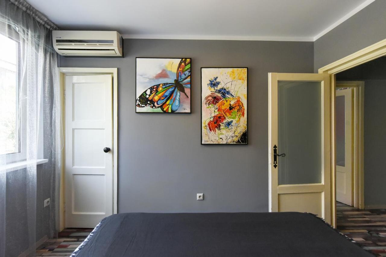 Captivating Old Town Apartment Bucarest Esterno foto